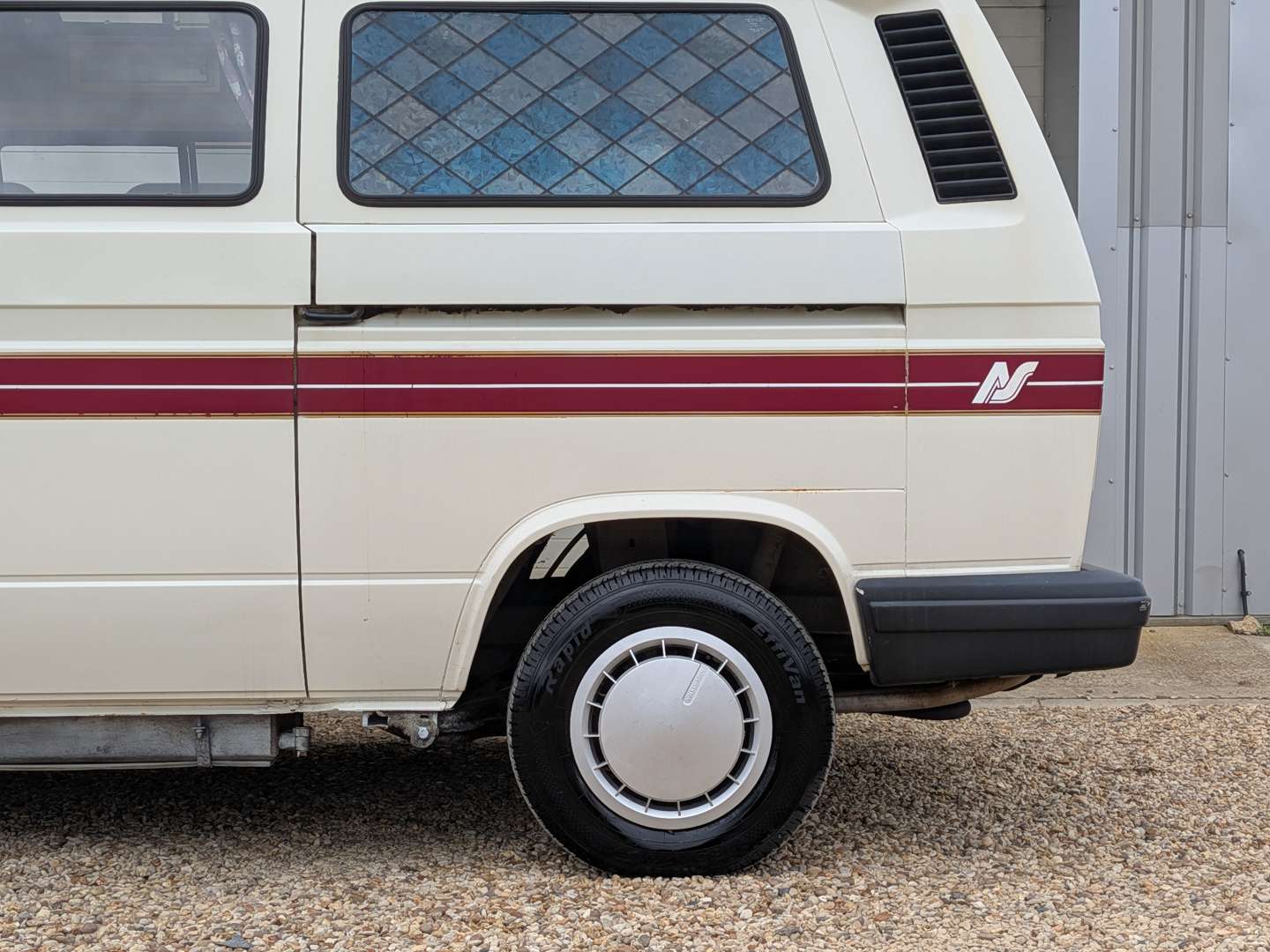 <p>1991 VW T25 MOTOR CARAVAN</p>