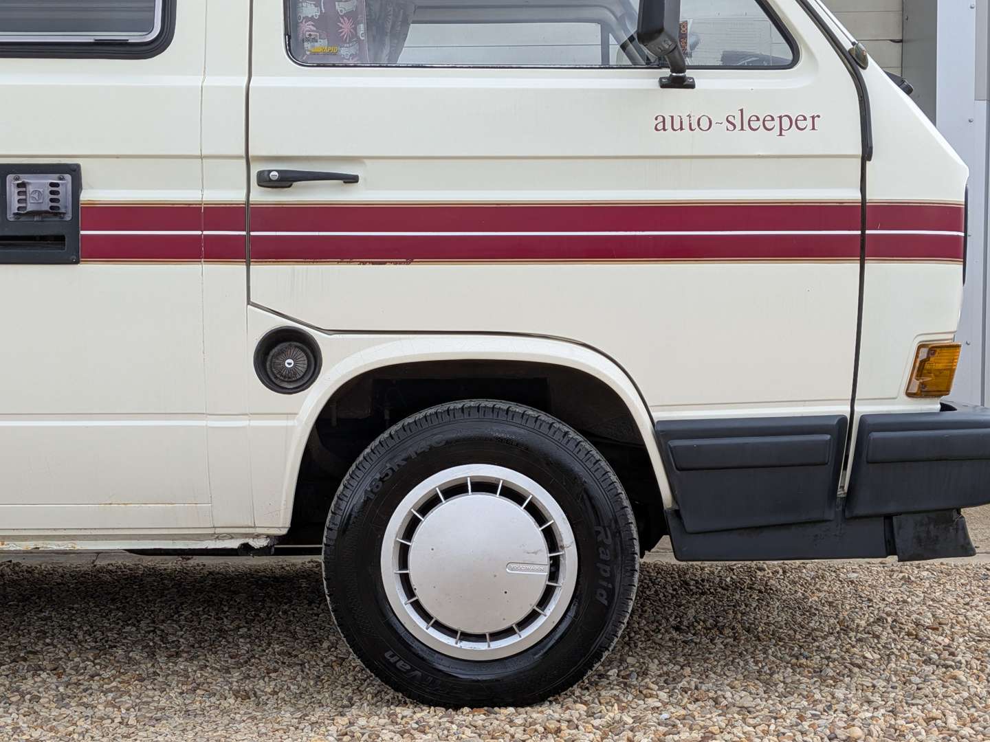 <p>1991 VW T25 MOTOR CARAVAN</p>