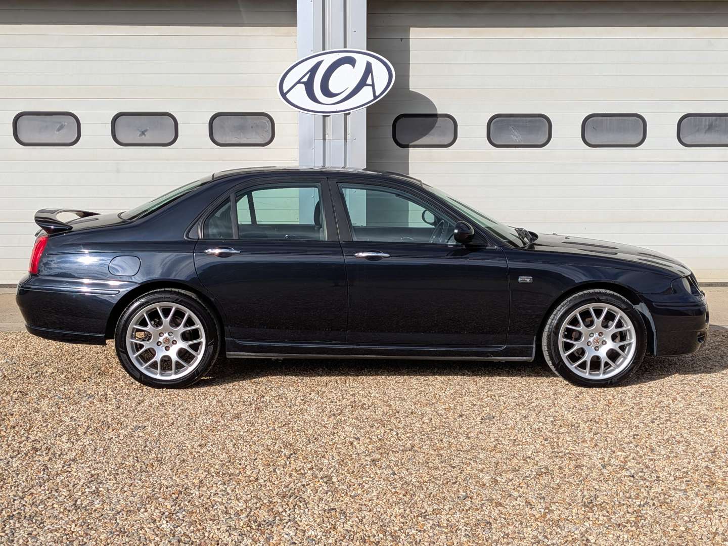 <p>2004 MG ZT 180</p>