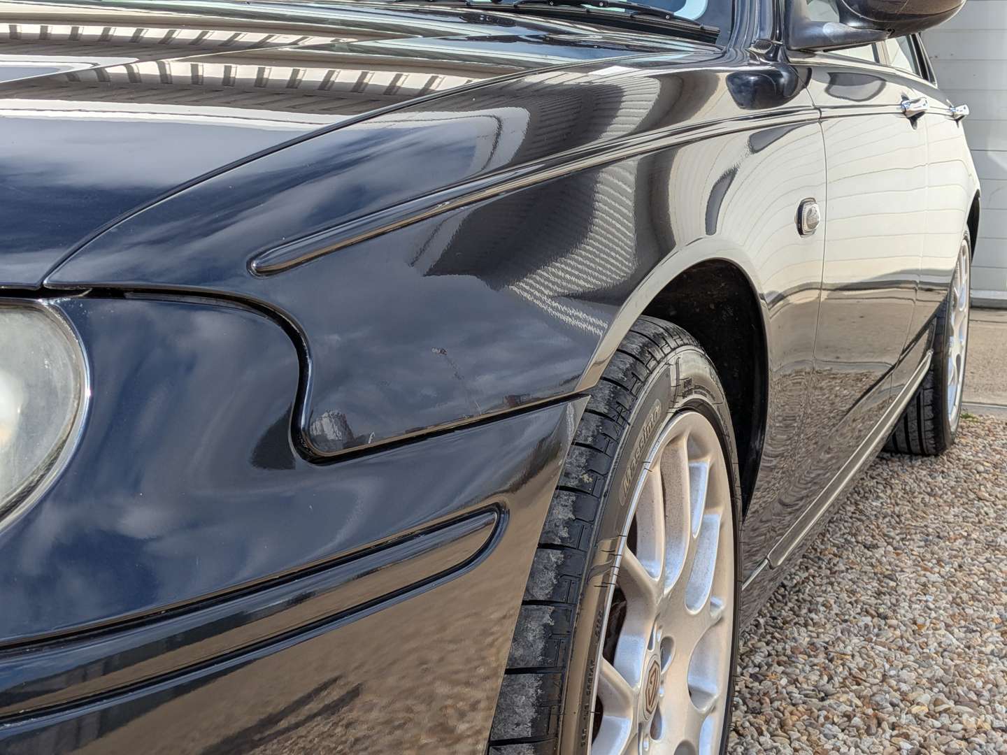 <p>2004 MG ZT 180</p>