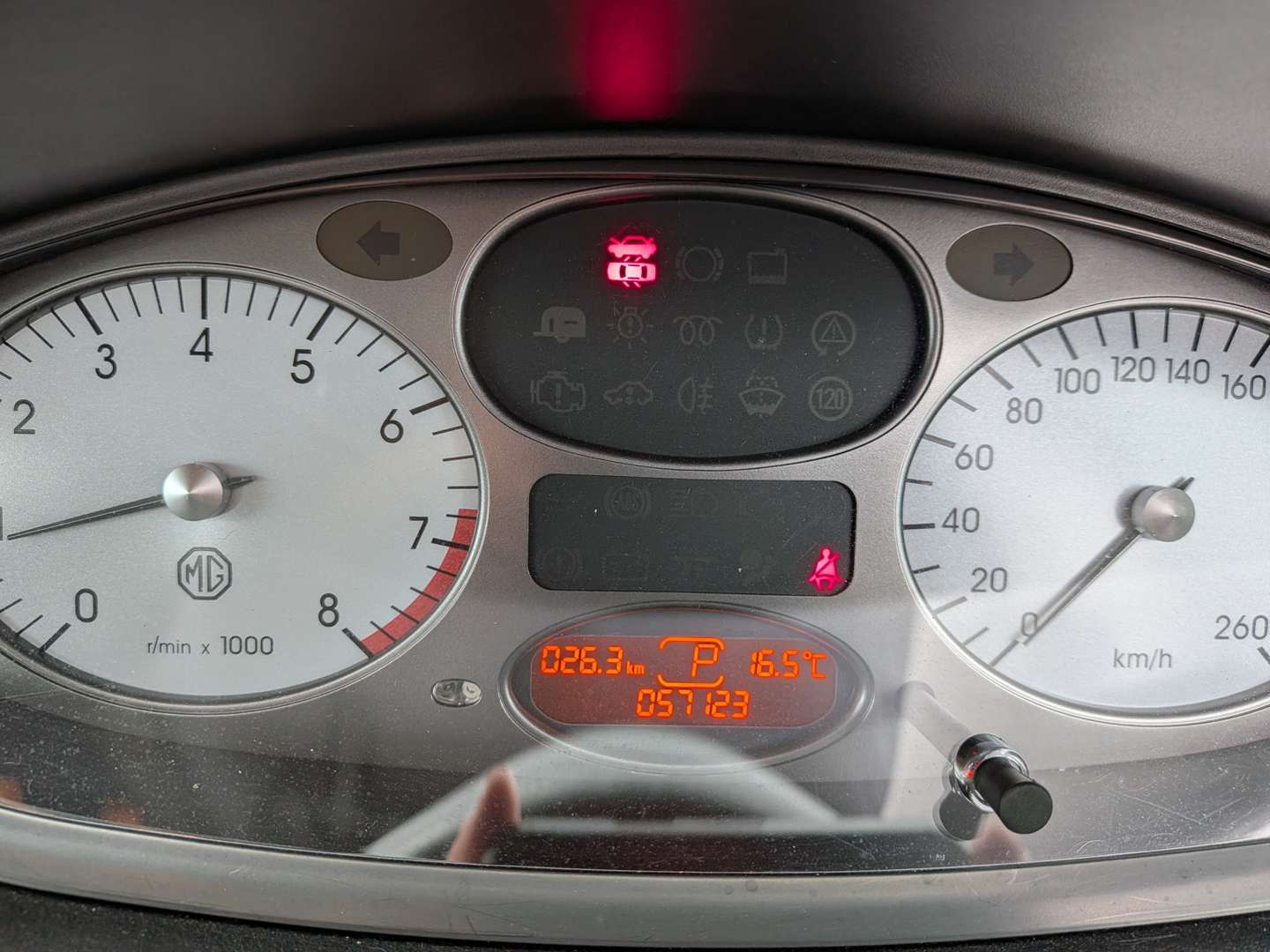 <p>2004 MG ZT 180</p>