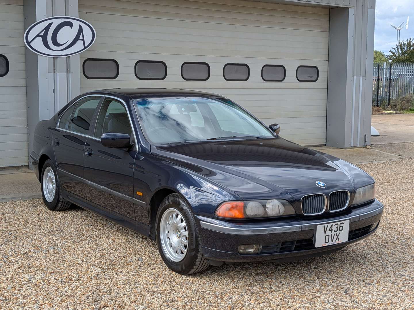 <p>2000 BMW 525I E39</p>
