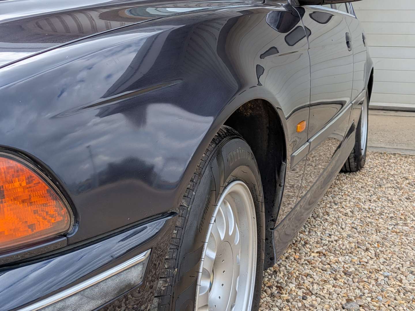 <p>2000 BMW 525I E39</p>