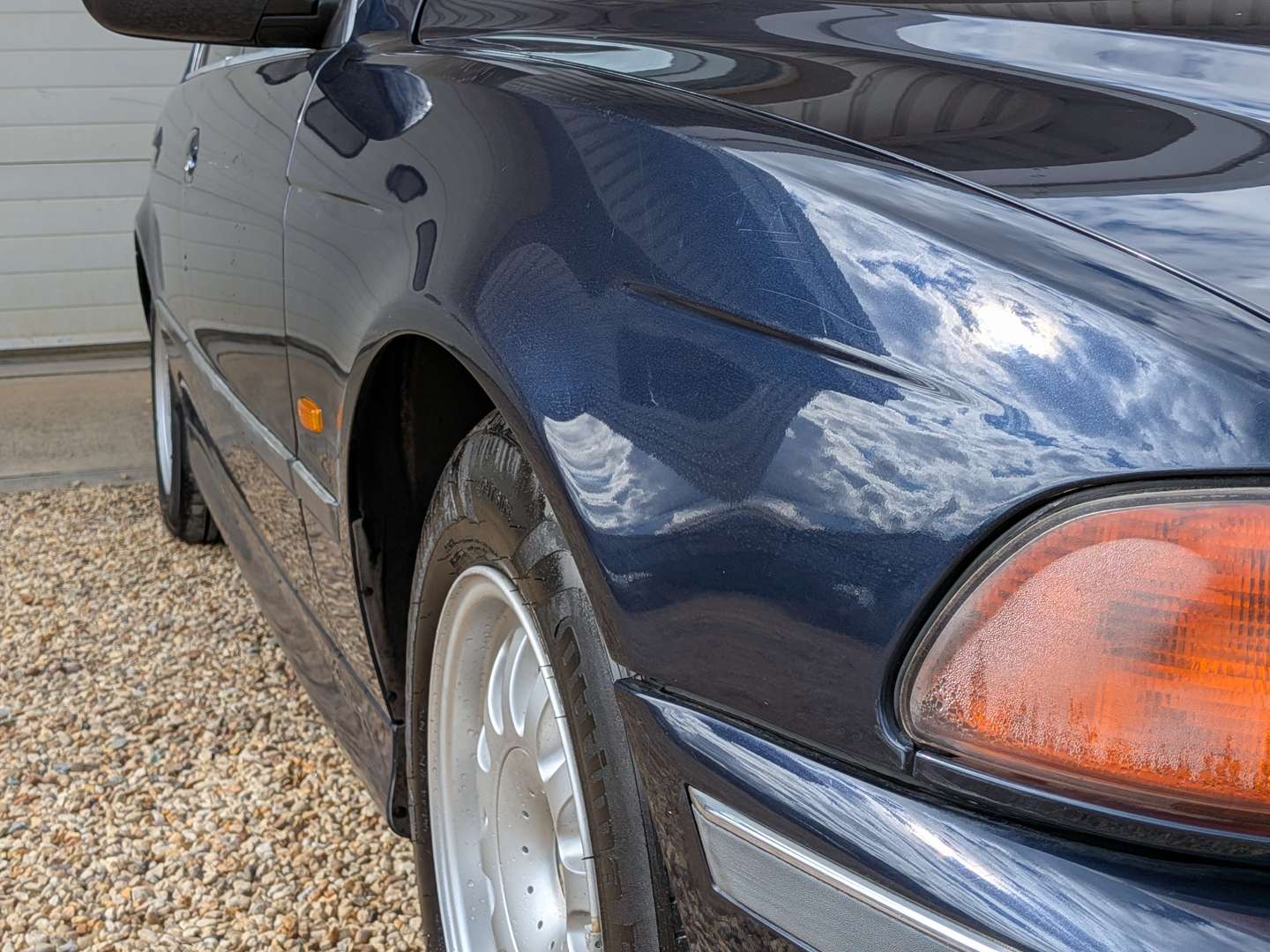 <p>2000 BMW 525I E39</p>