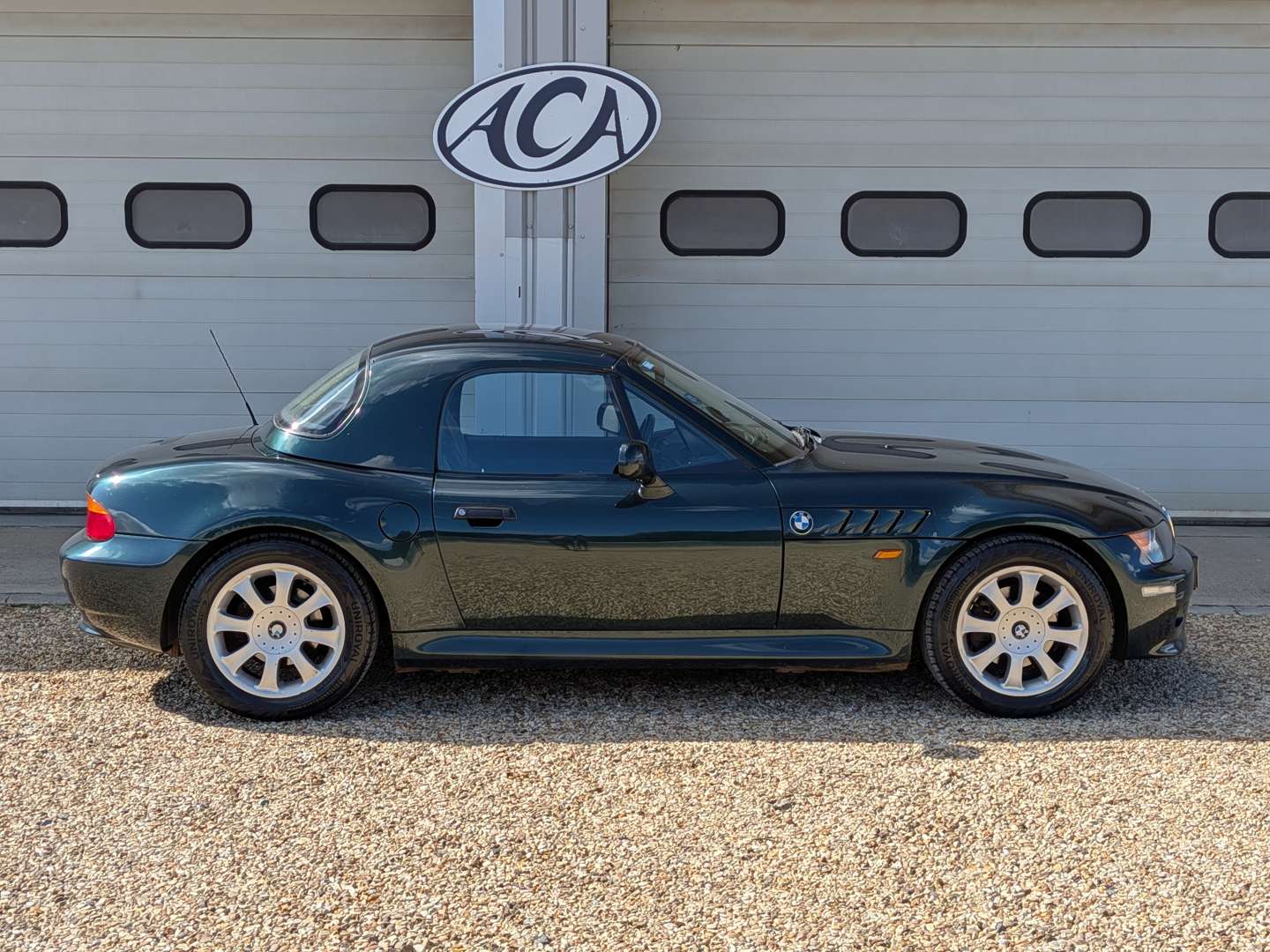 <p>1999 BMW Z3 2.8 ROADSTER</p>