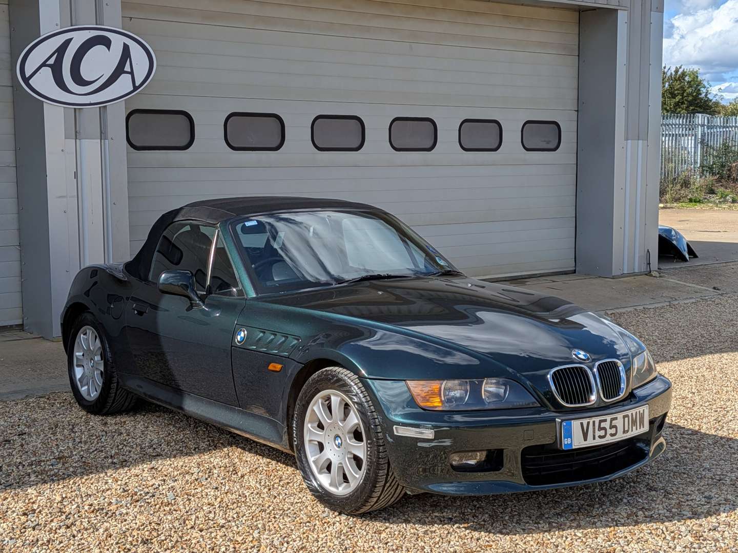 <p>1999 BMW Z3 2.8 ROADSTER</p>