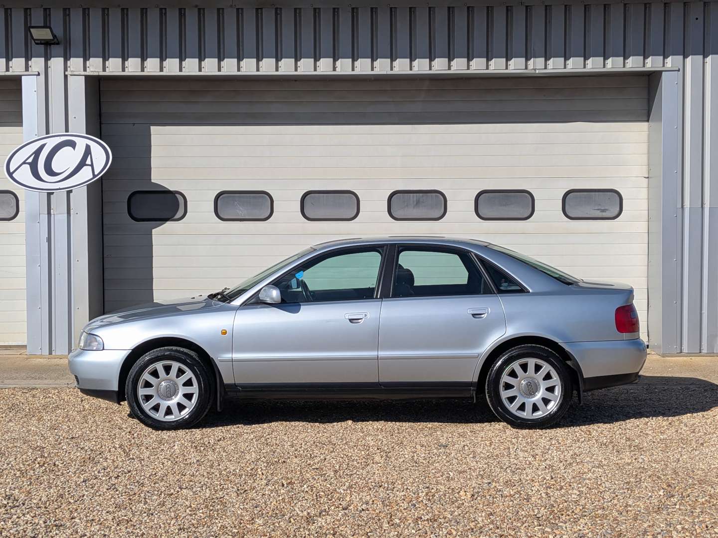 <p>1998 AUDI A4 1.8 SE</p>
