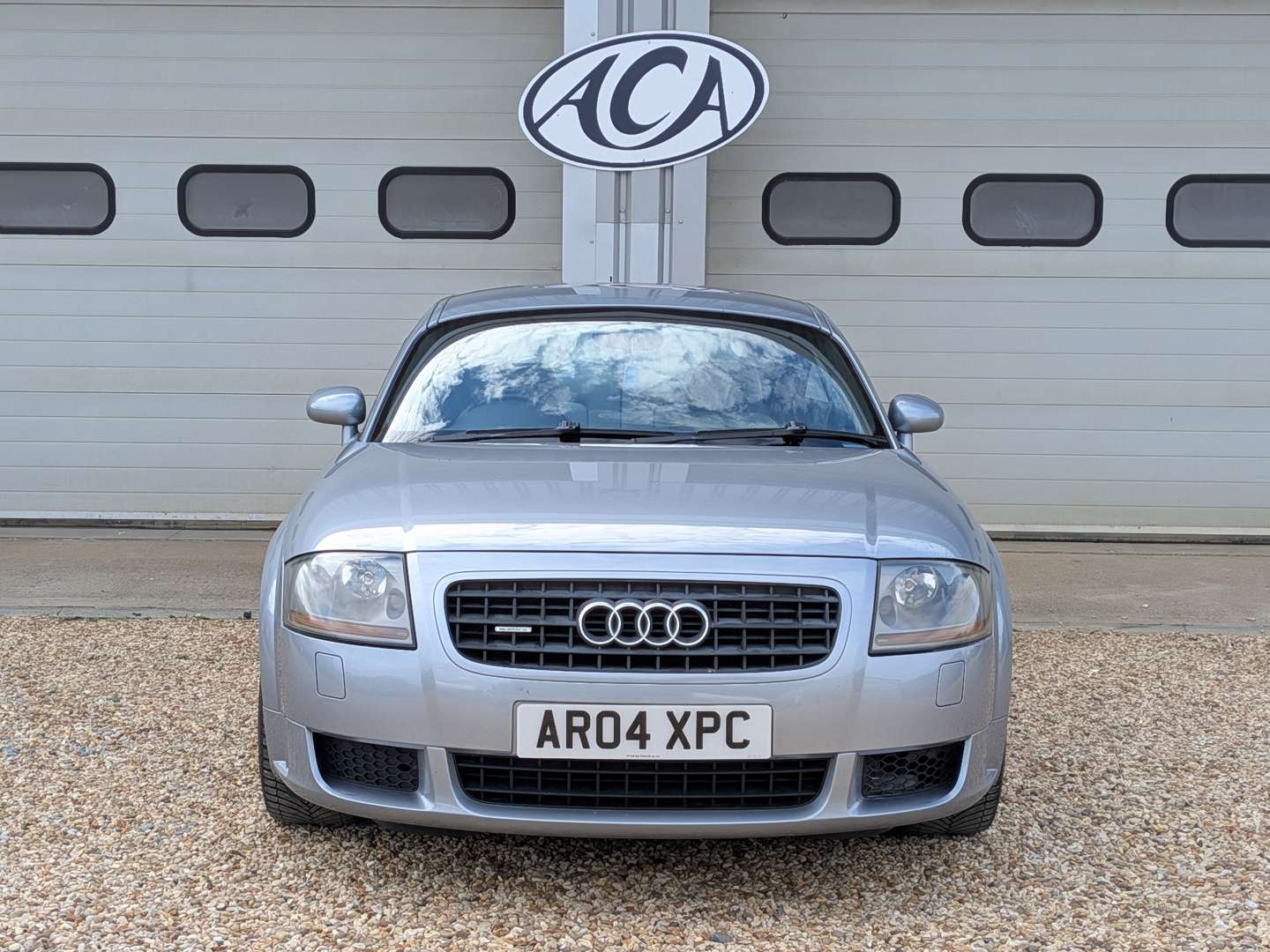 <p>2004 AUDI TT QUATTRO</p>