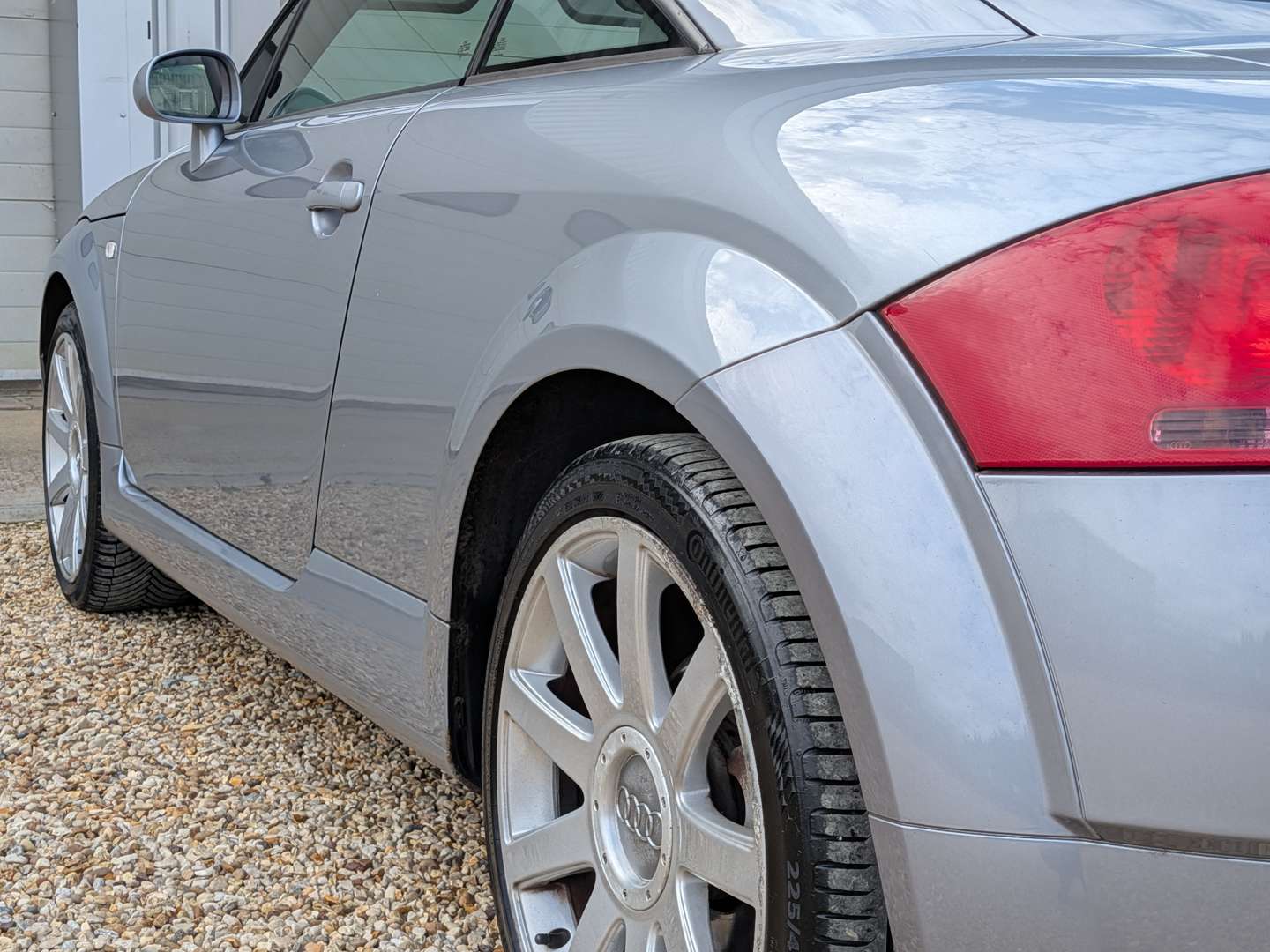 <p>2004 AUDI TT QUATTRO</p>