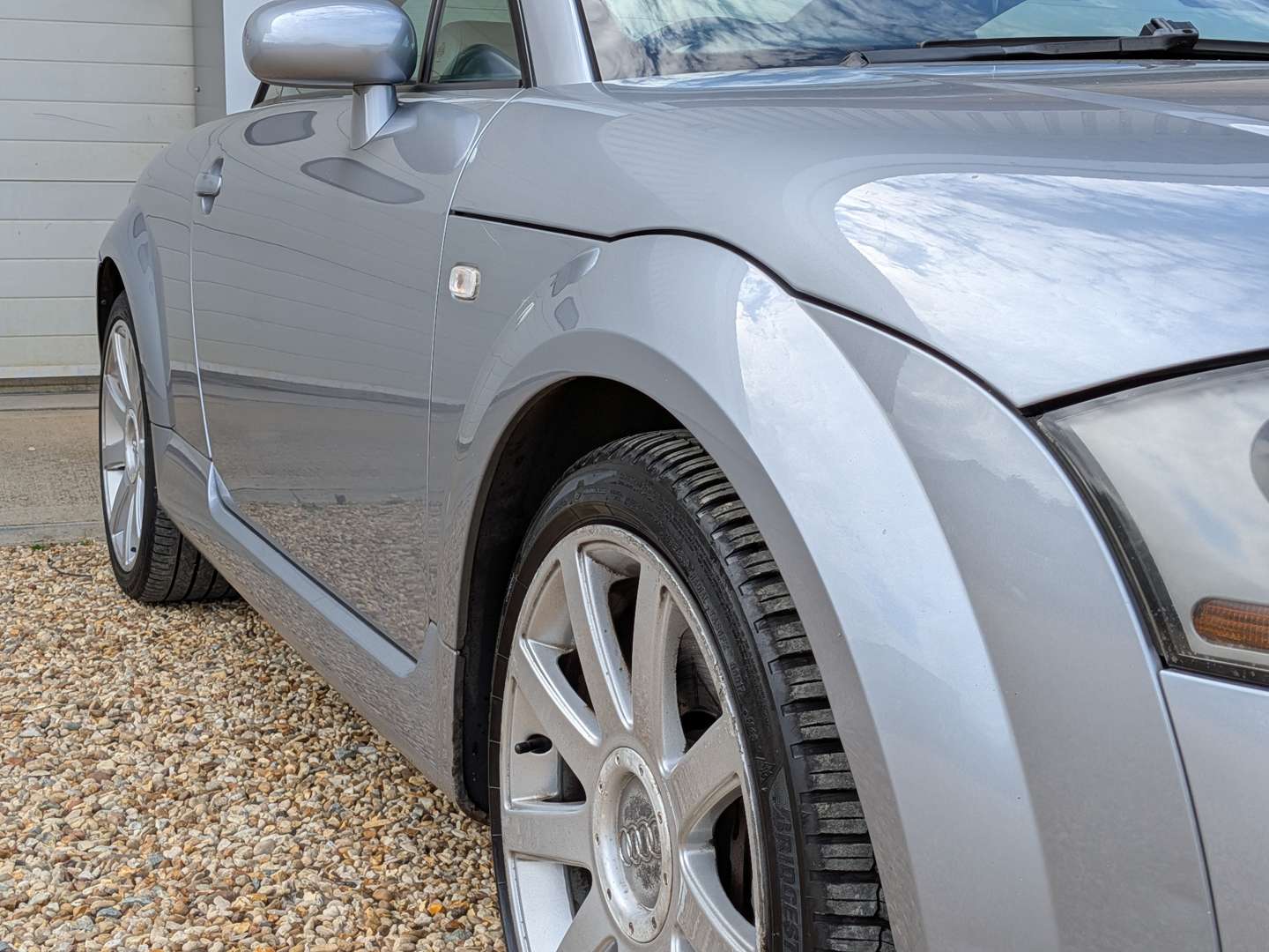 <p>2004 AUDI TT QUATTRO</p>