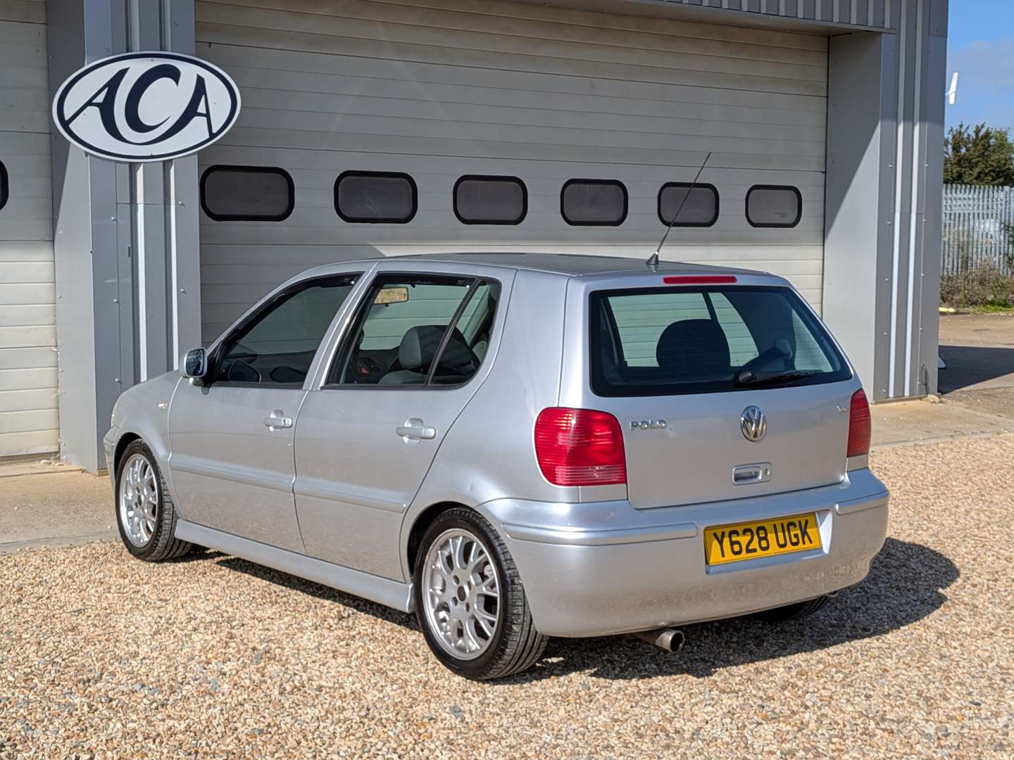 <p>2001 VW POLO SE</p>
