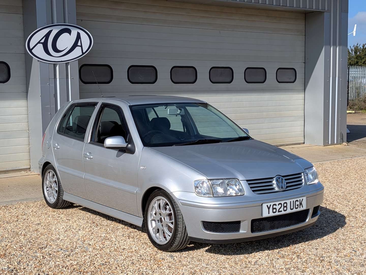 <p>2001 VW POLO SE</p>
