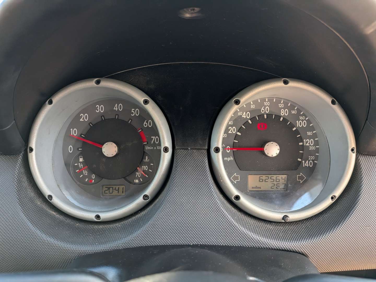 <p>2001 VW POLO SE</p>