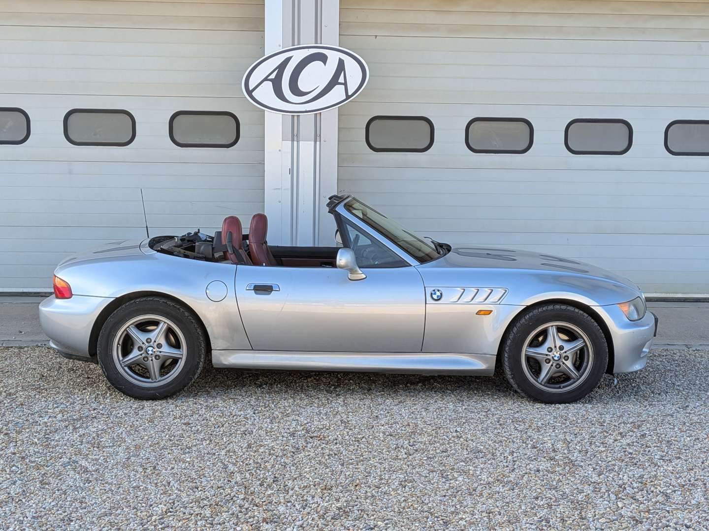 <p>1997 BMW Z3 1.9 ROADSTER</p>