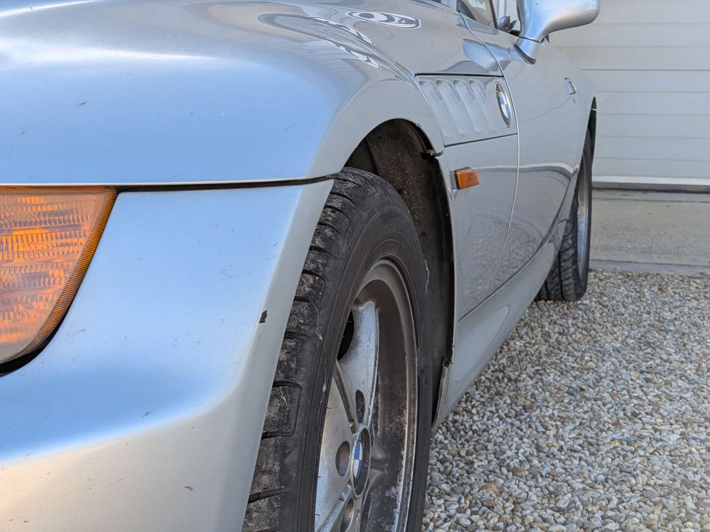 <p>1997 BMW Z3 1.9 ROADSTER</p>