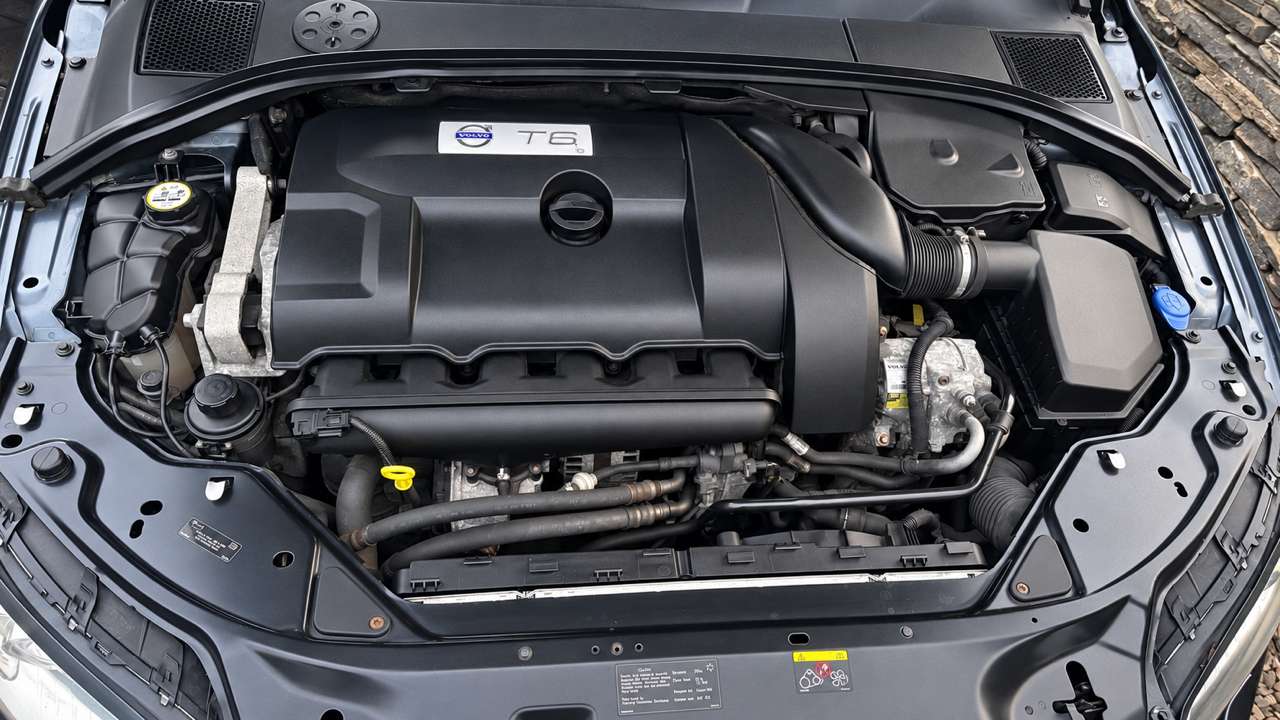 <p>2008 VOLVO V70 SE SPORT T6 AUTO 4X4</p>