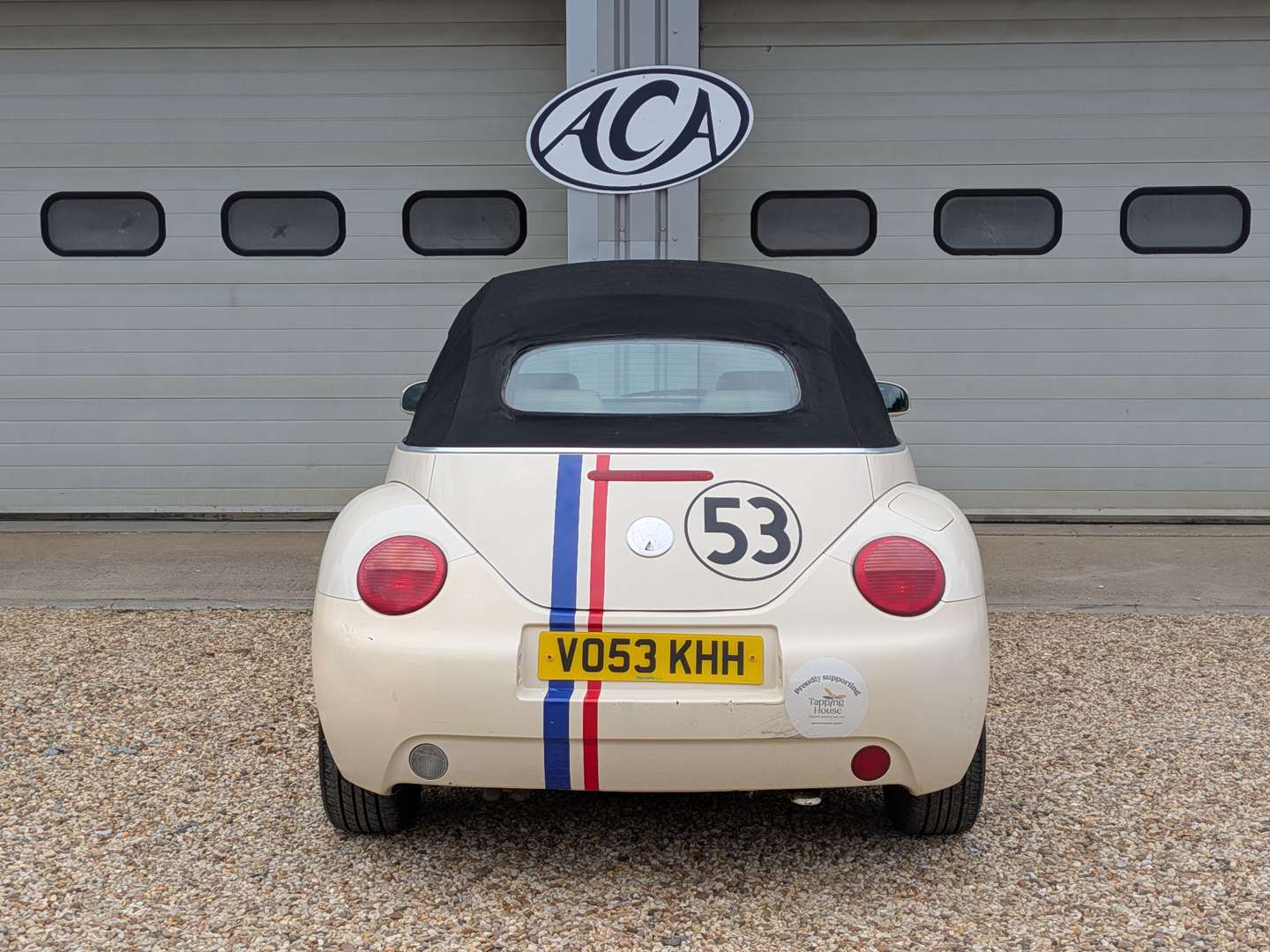 <p>2003 VW BEETLE CABRIOLET</p>