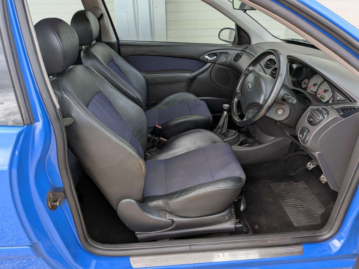 <p>2003 FORD FOCUS ST170</p>