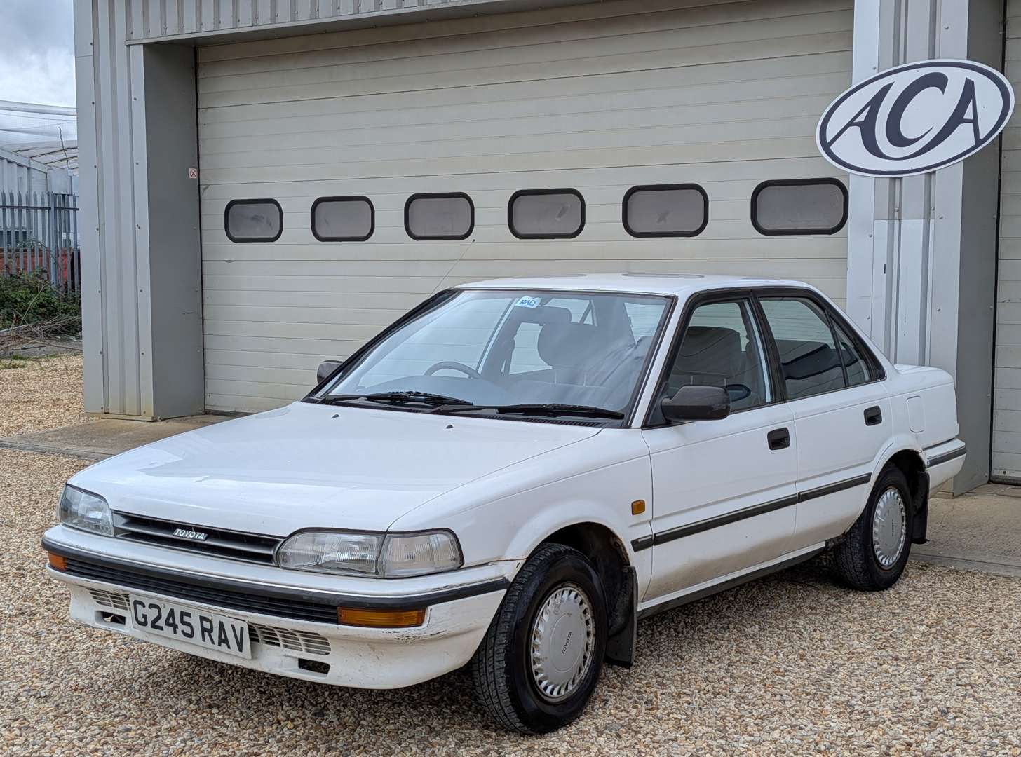 <p>1990 TOYOTA COROLLA GL - ONE OWNER FROM NEW</p>