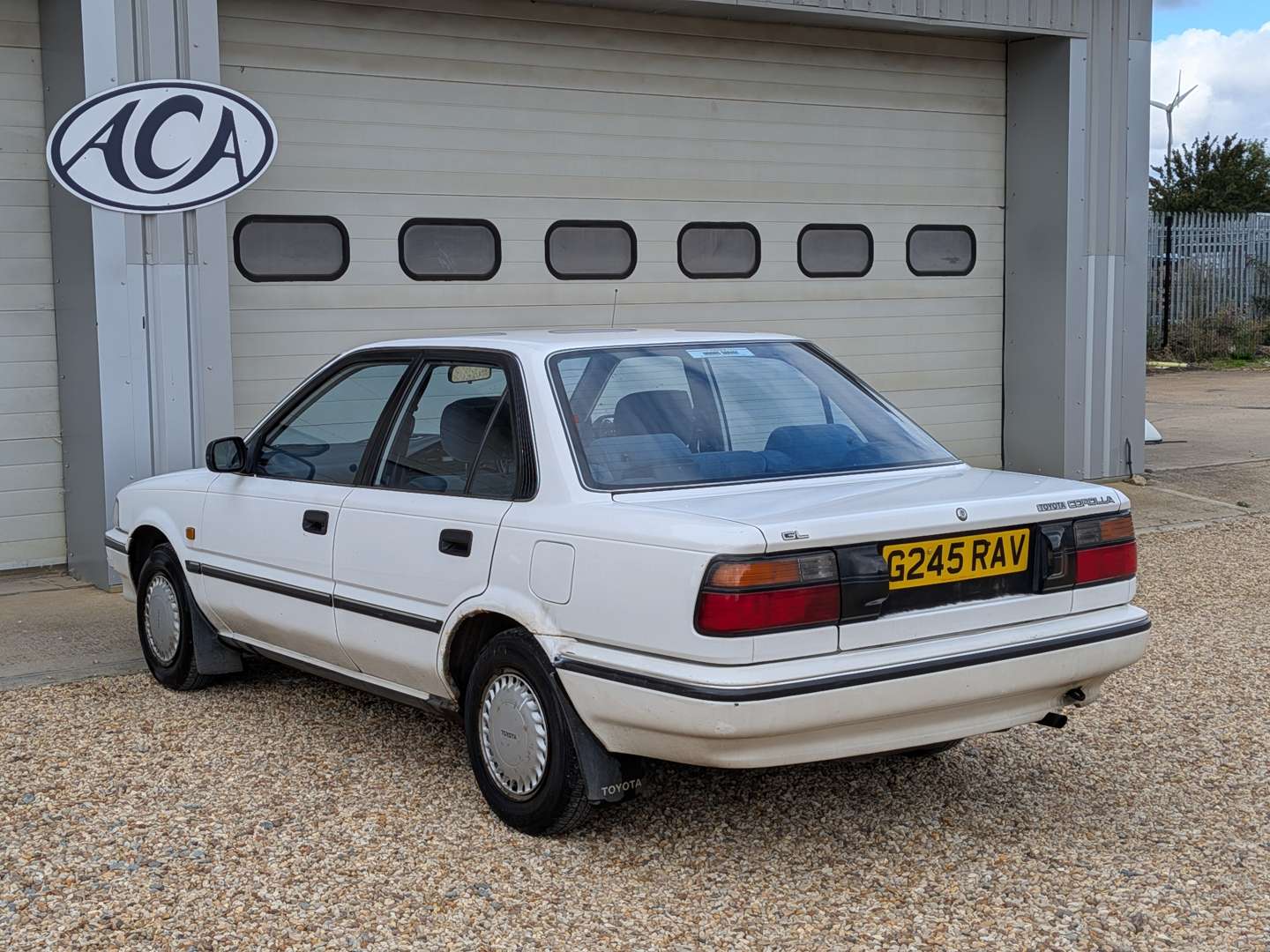 <p>1990 TOYOTA COROLLA GL - ONE OWNER FROM NEW</p>