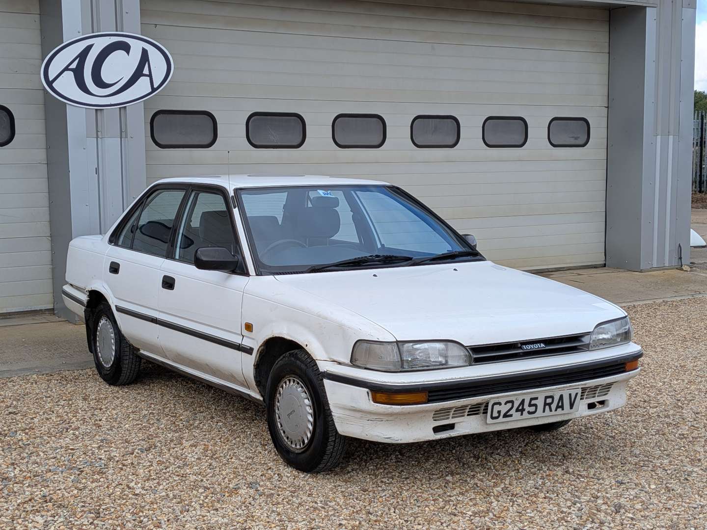 <p>1990 TOYOTA COROLLA GL - ONE OWNER FROM NEW</p>