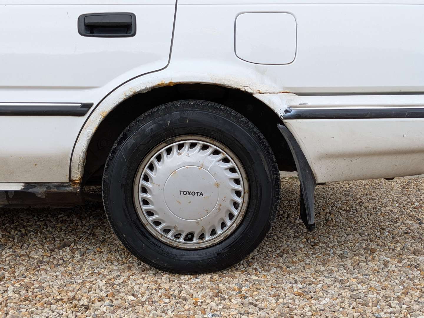 <p>1990 TOYOTA COROLLA GL - ONE OWNER FROM NEW</p>
