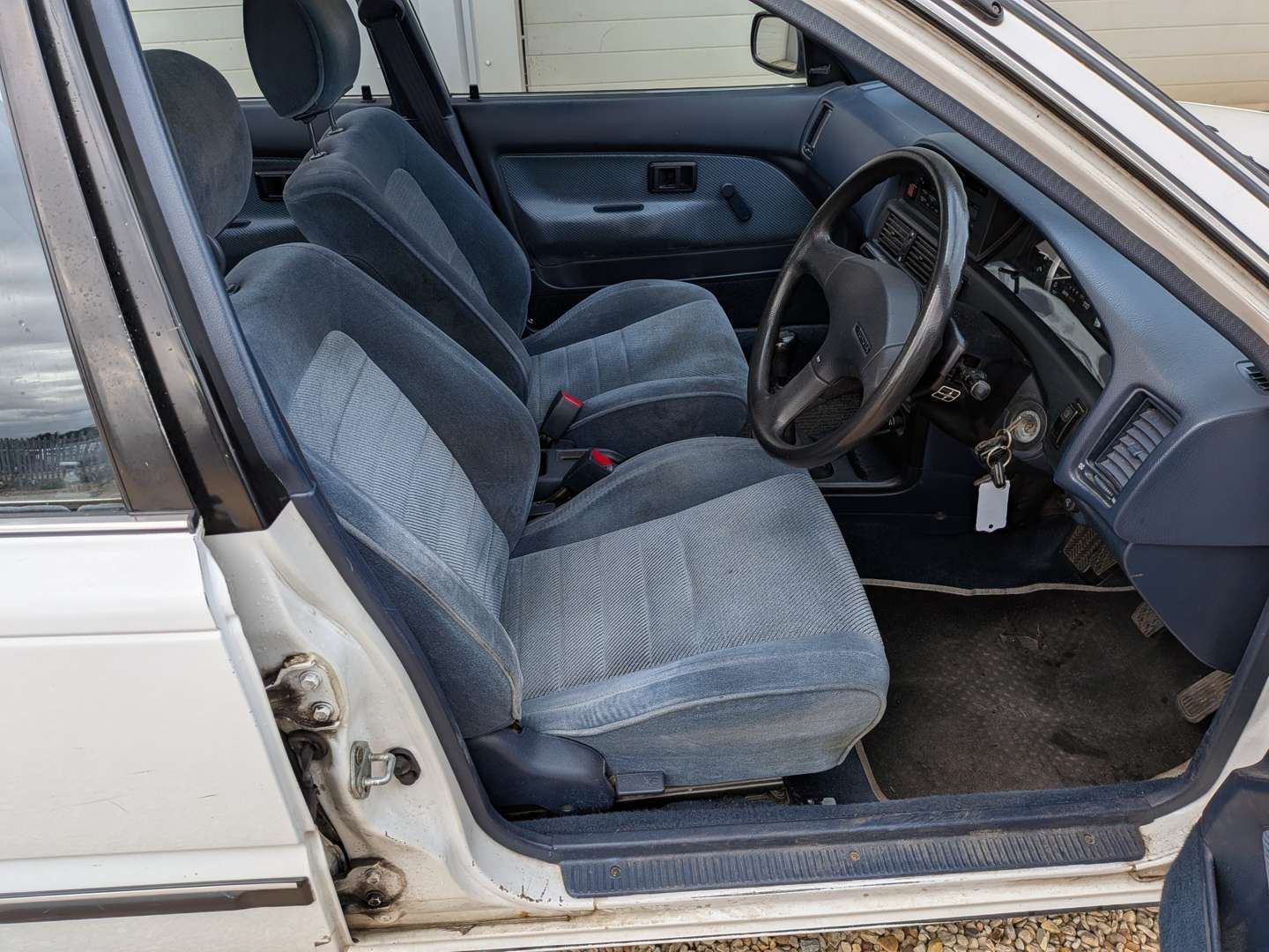 <p>1990 TOYOTA COROLLA GL - ONE OWNER FROM NEW</p>