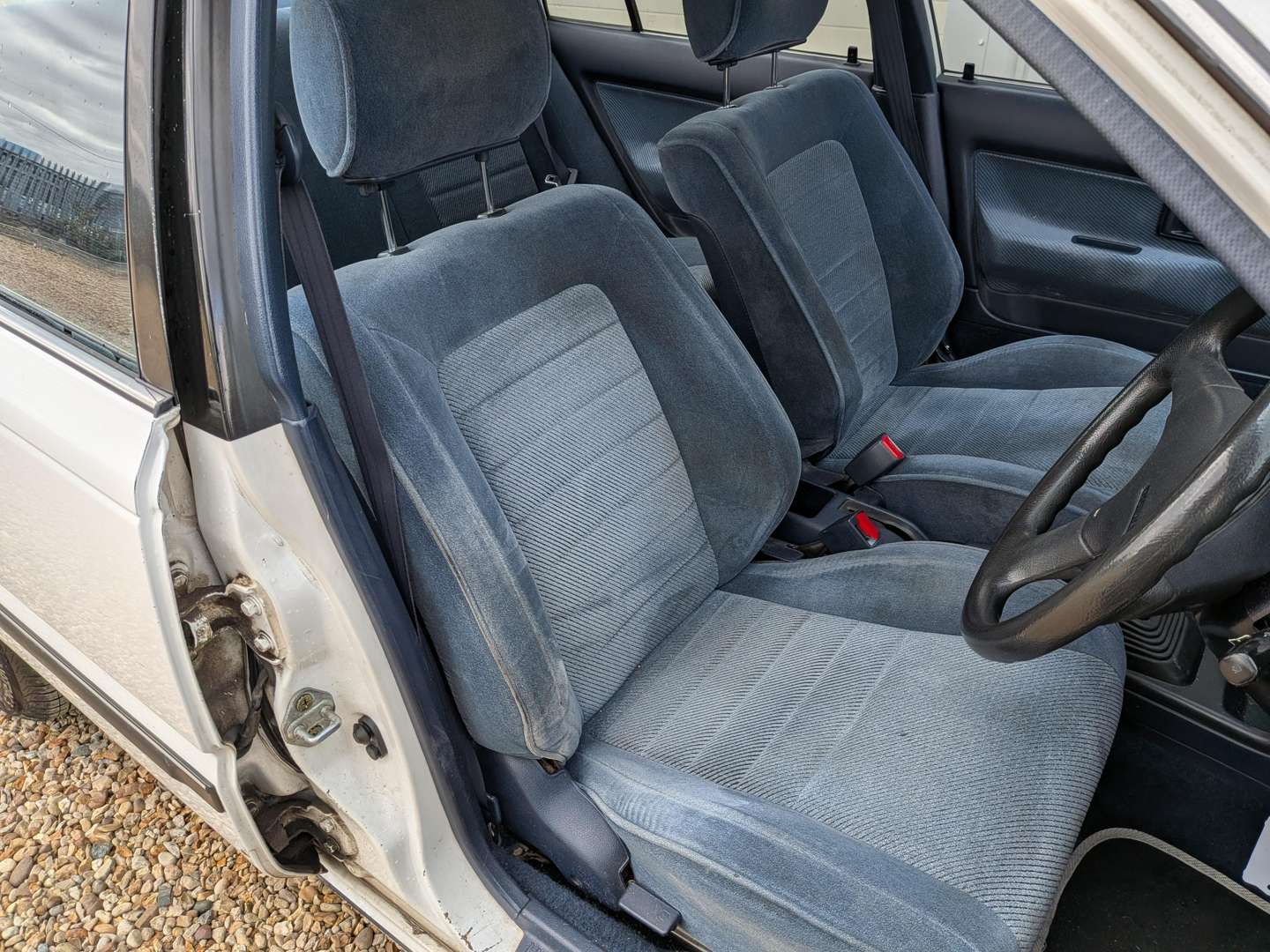 <p>1990 TOYOTA COROLLA GL - ONE OWNER FROM NEW</p>