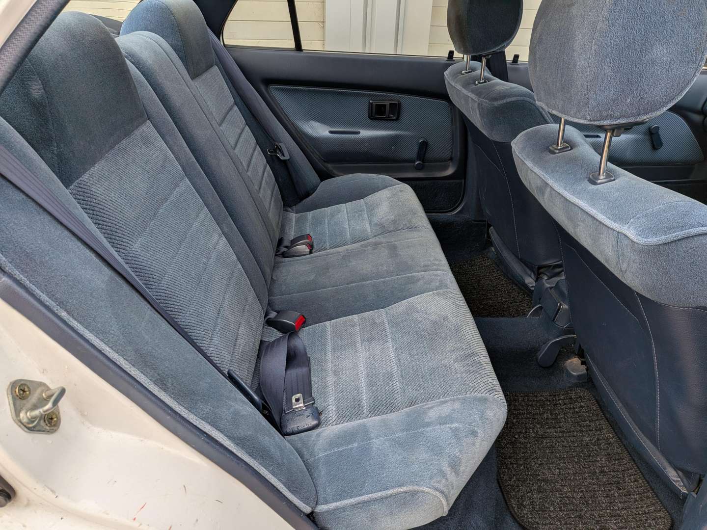 <p>1990 TOYOTA COROLLA GL - ONE OWNER FROM NEW</p>