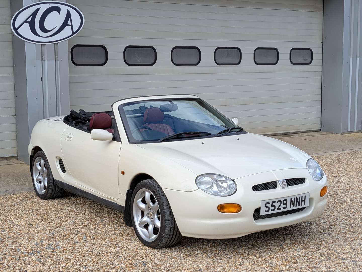 <p>1999 MG F</p>