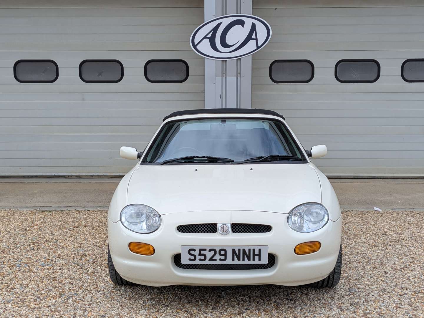 <p>1999 MG F</p>