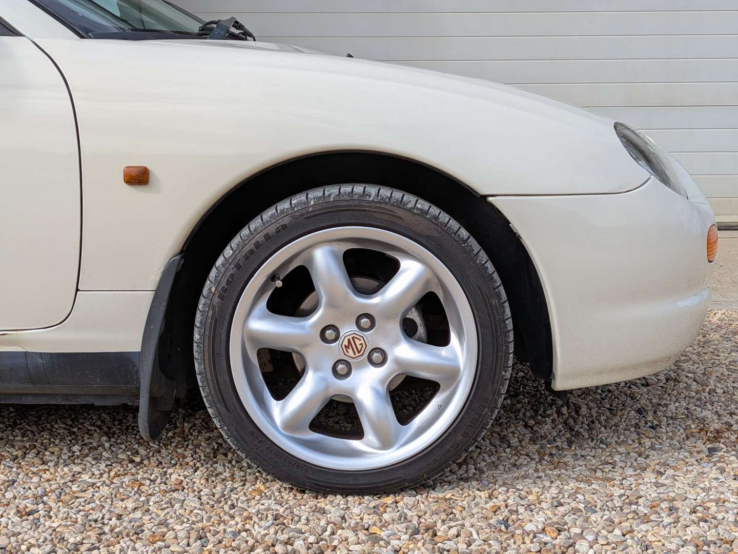 <p>1999 MG F</p>
