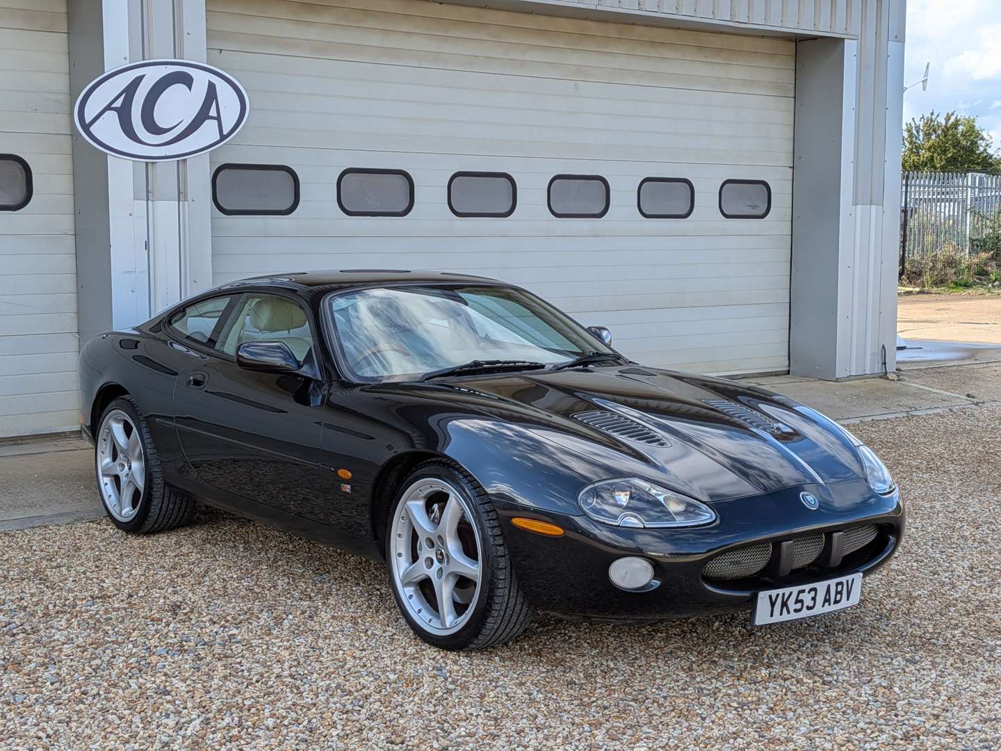 <p>2004 JAGUAR XKR 4.2</p>