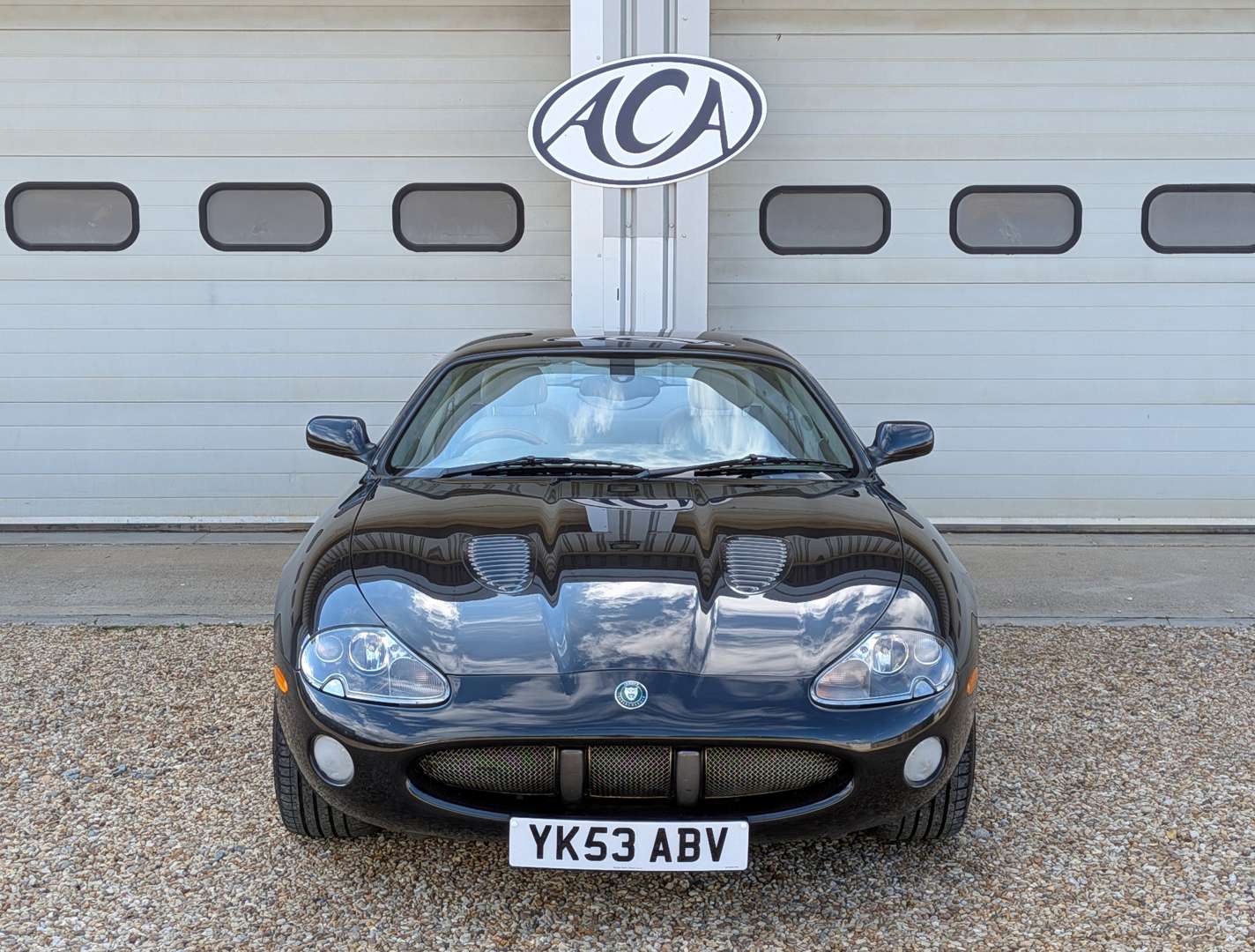 <p>2004 JAGUAR XKR</p>