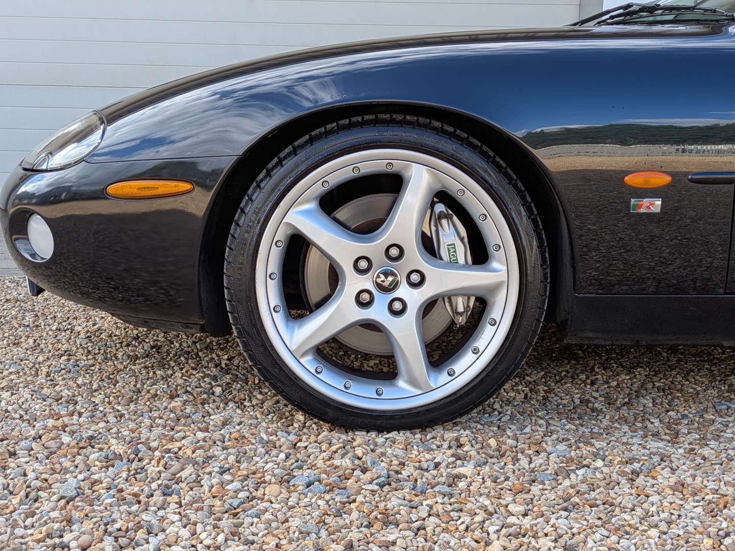 <p>2004 JAGUAR XKR</p>