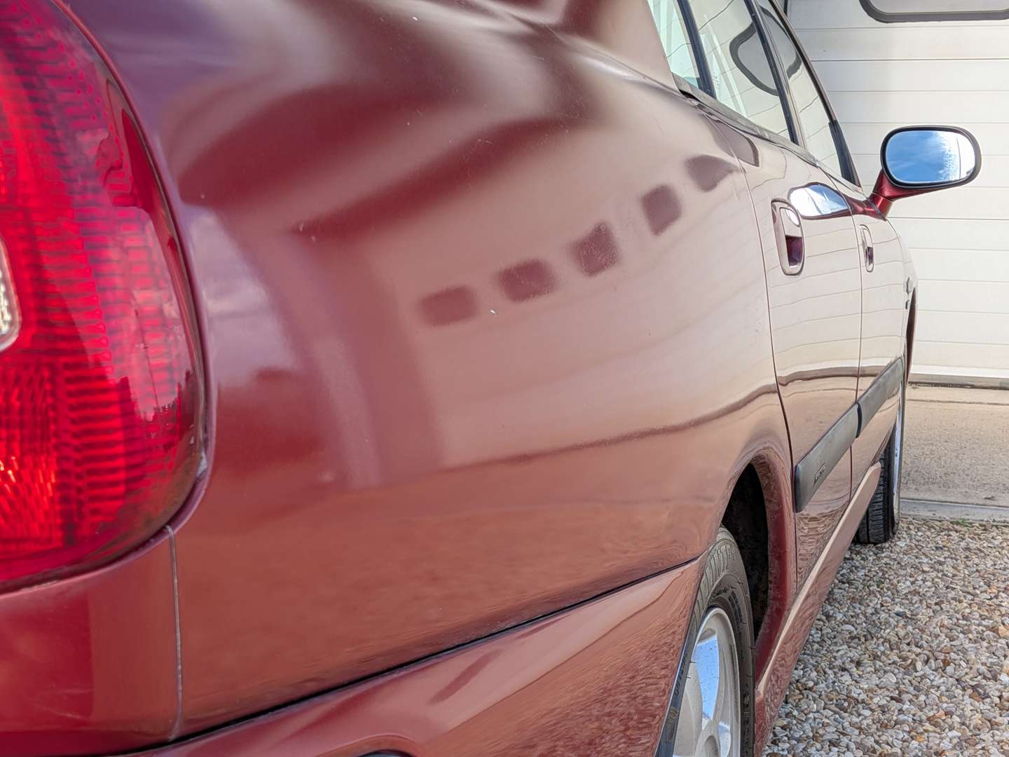 <p>2000 MITSUBISHI CARISMA ELEGANCE GDI</p>