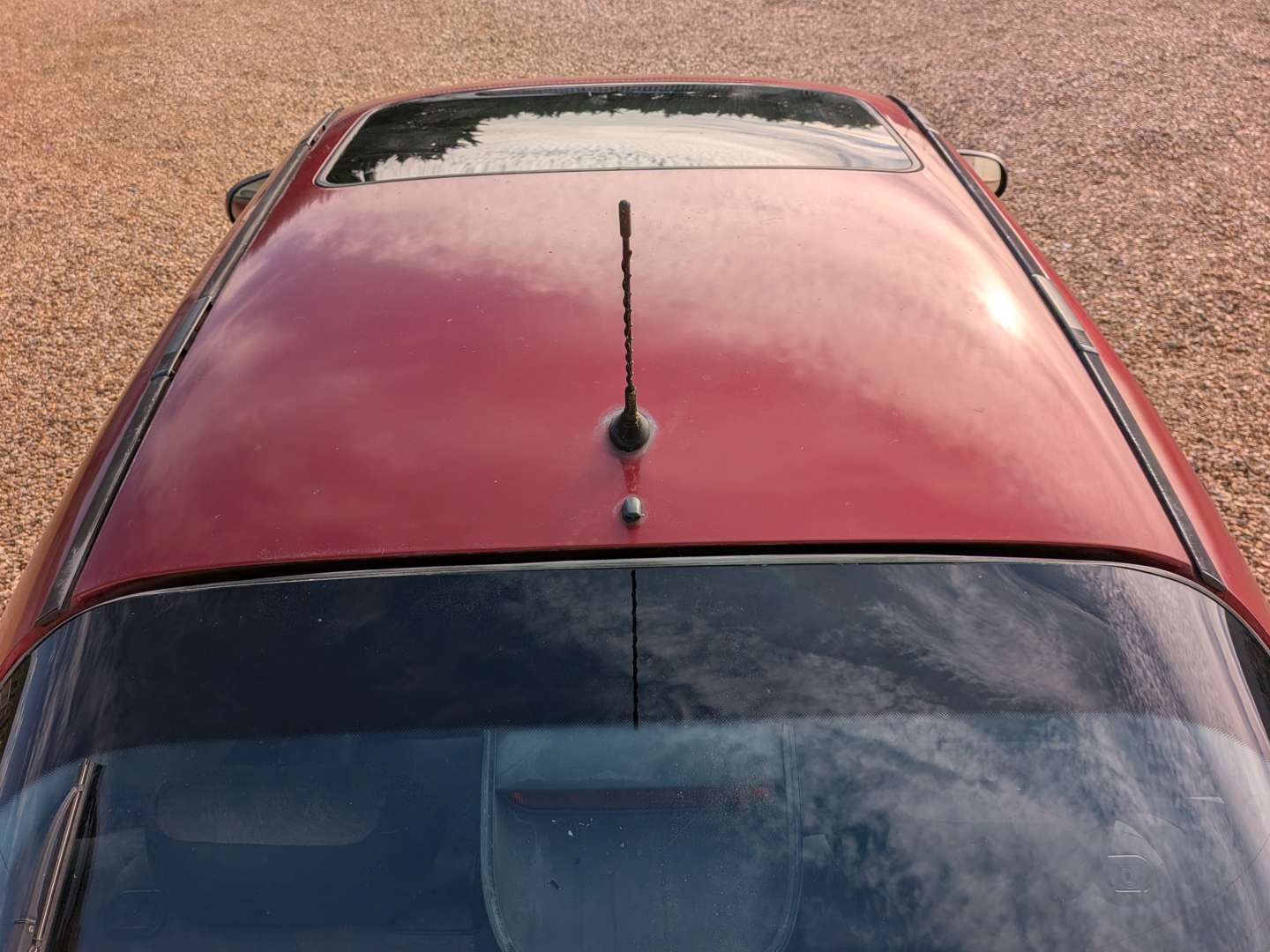 <p>2000 MITSUBISHI CARISMA ELEGANCE GDI</p>