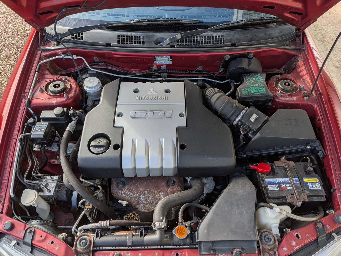 <p>2000 MITSUBISHI CARISMA ELEGANCE GDI</p>