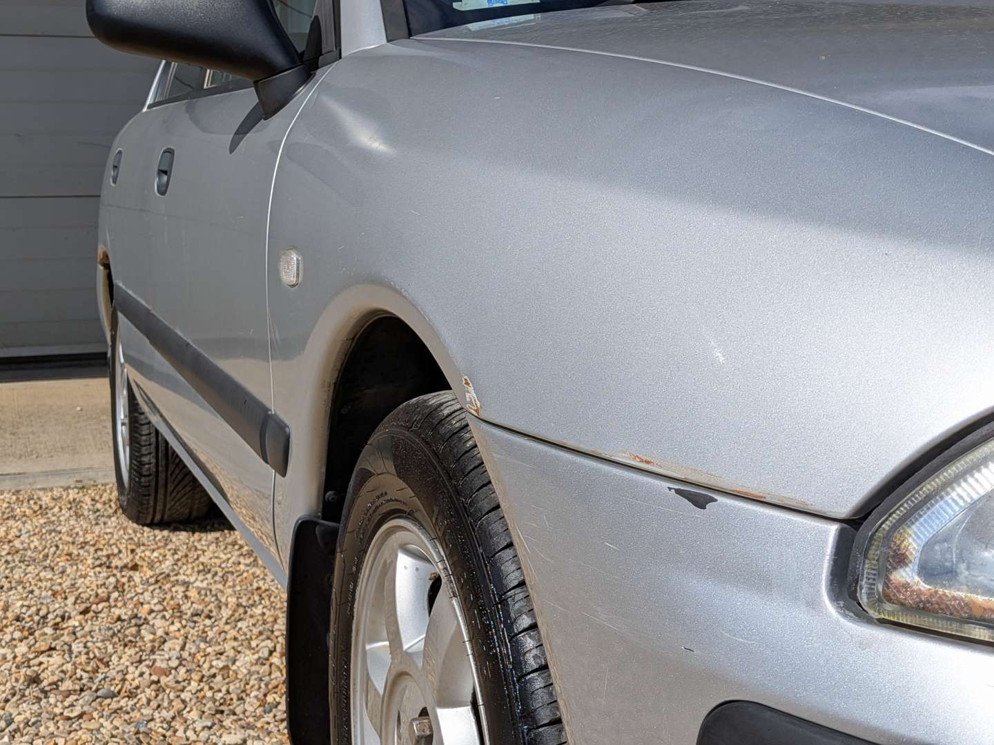 <p>2001 MITSUBISHI CARISMA EQUIPPE GDI</p>