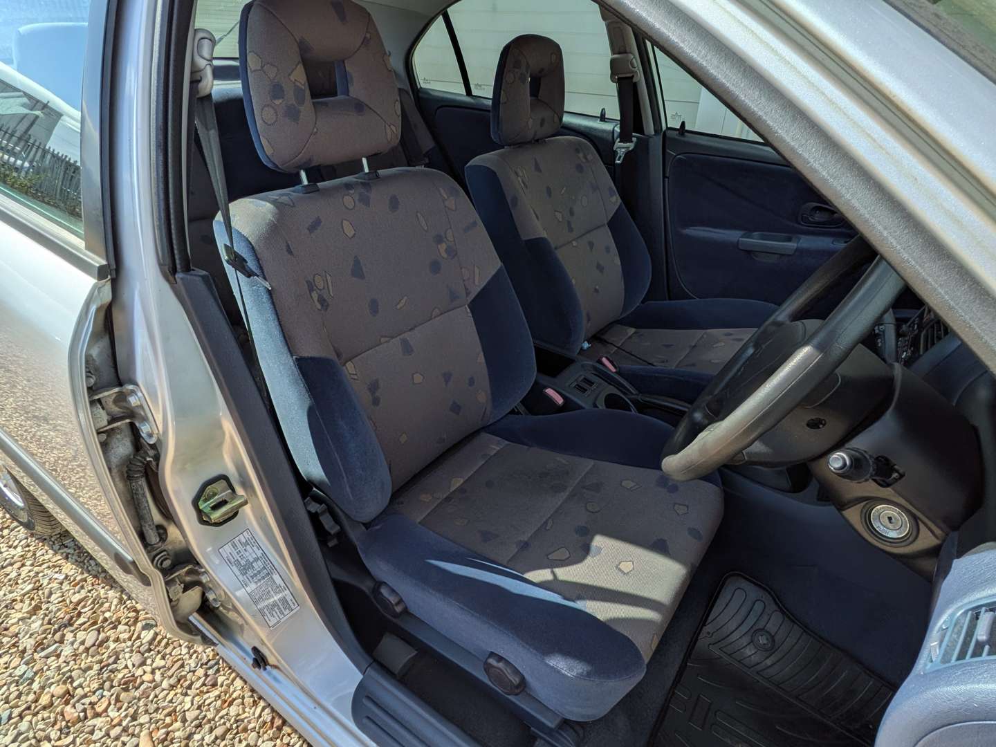 <p>2001 MITSUBISHI CARISMA EQUIPPE GDI</p>