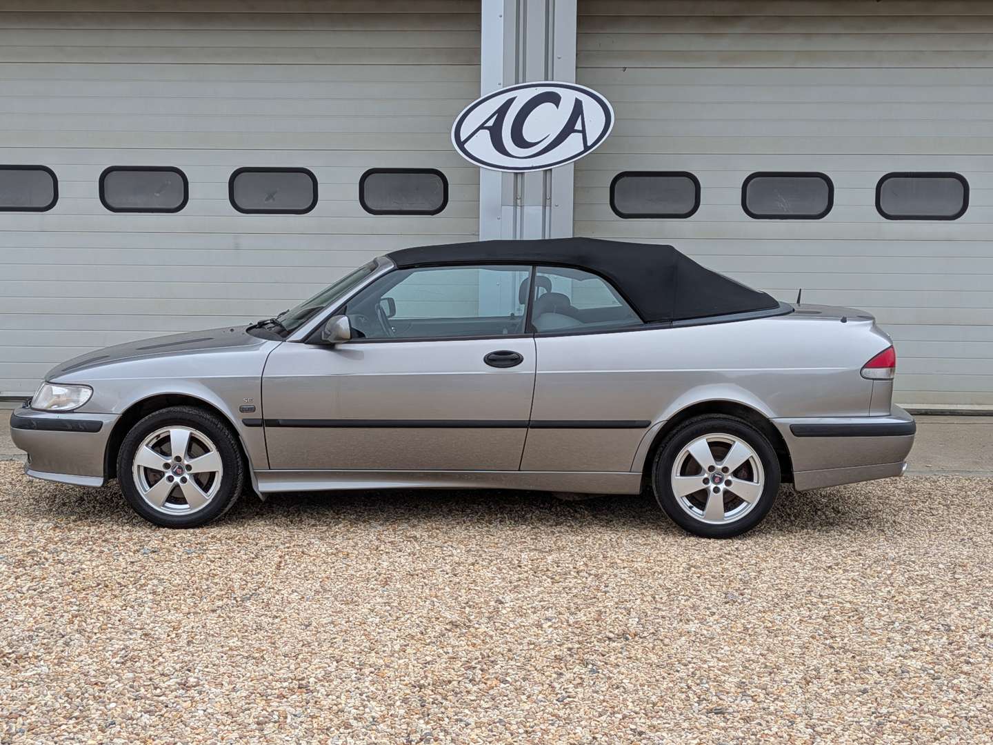 <p>2002 SAAB 9-3 SE TURBO</p>