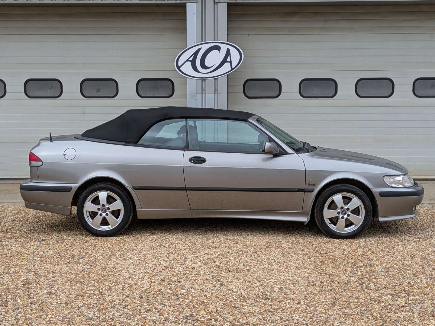 <p>2002 SAAB 9-3 SE TURBO</p>