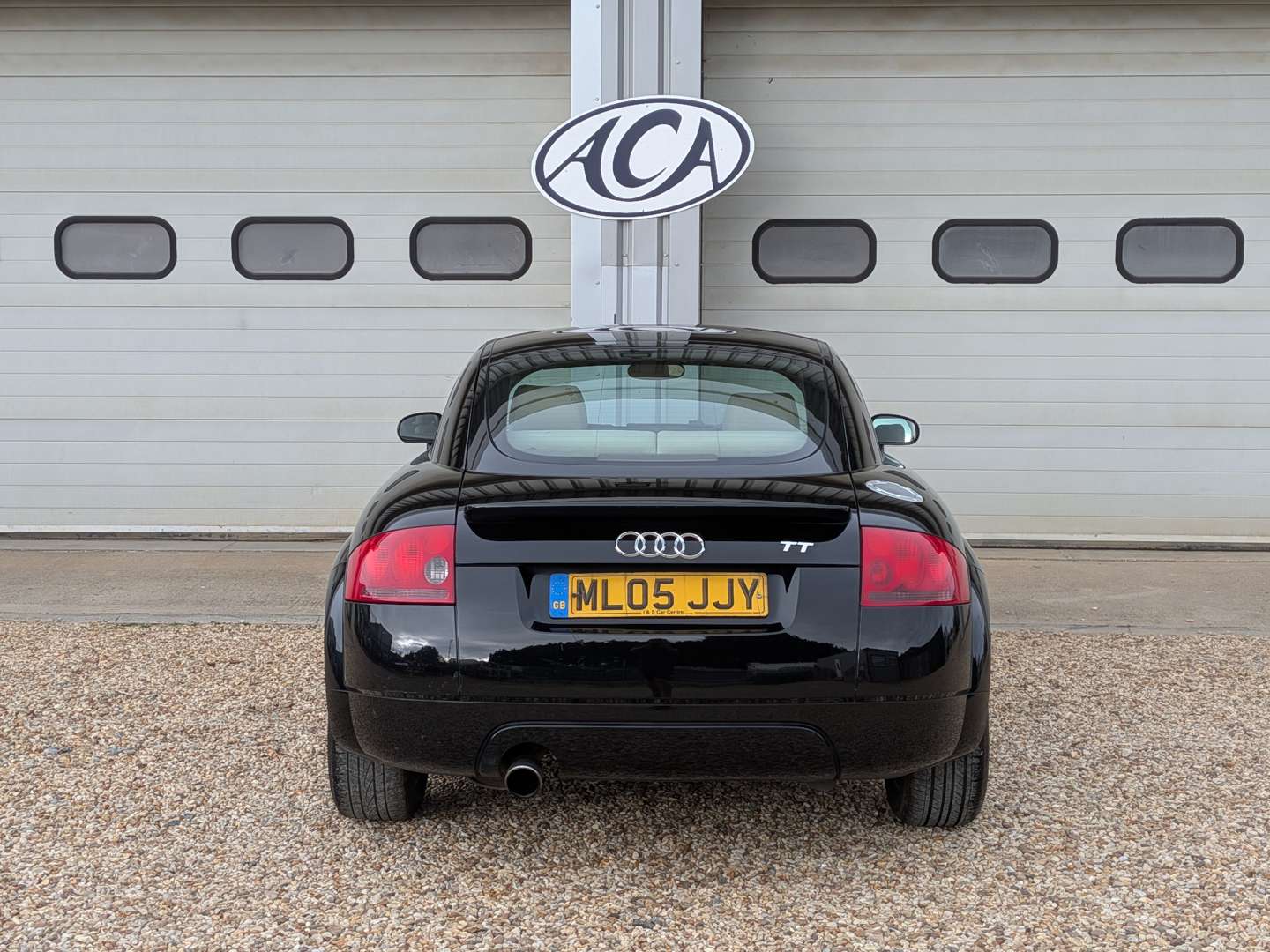 <p>2005 AUDI TT</p>