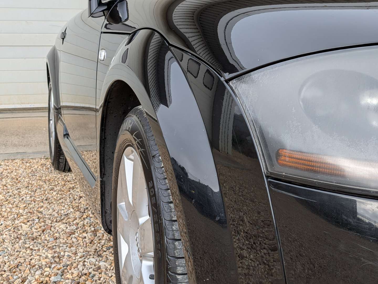 <p>2005 AUDI TT</p>