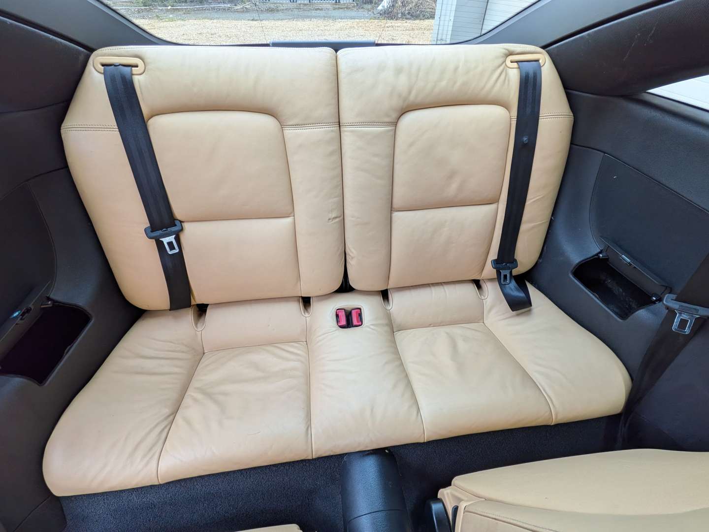 <p>2005 AUDI TT</p>