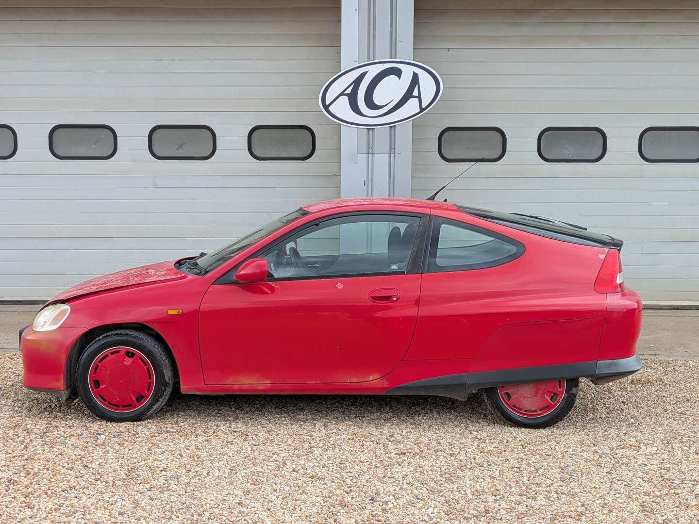 <p>2001 HONDA INSIGHT</p>