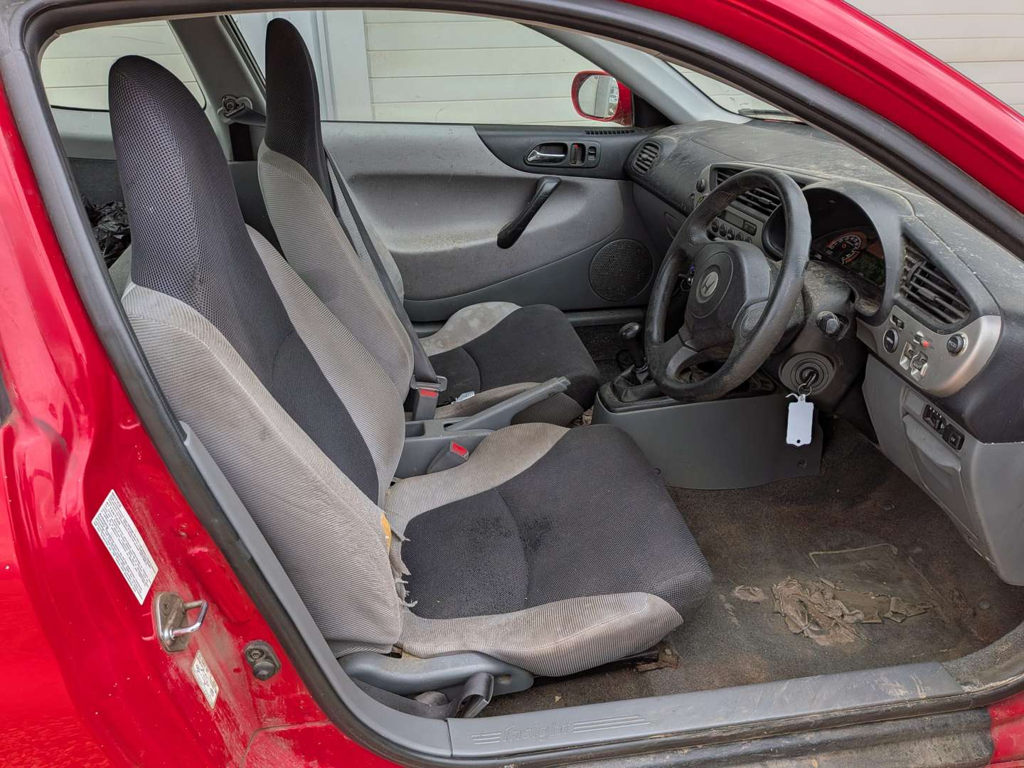 <p>2001 HONDA INSIGHT</p>