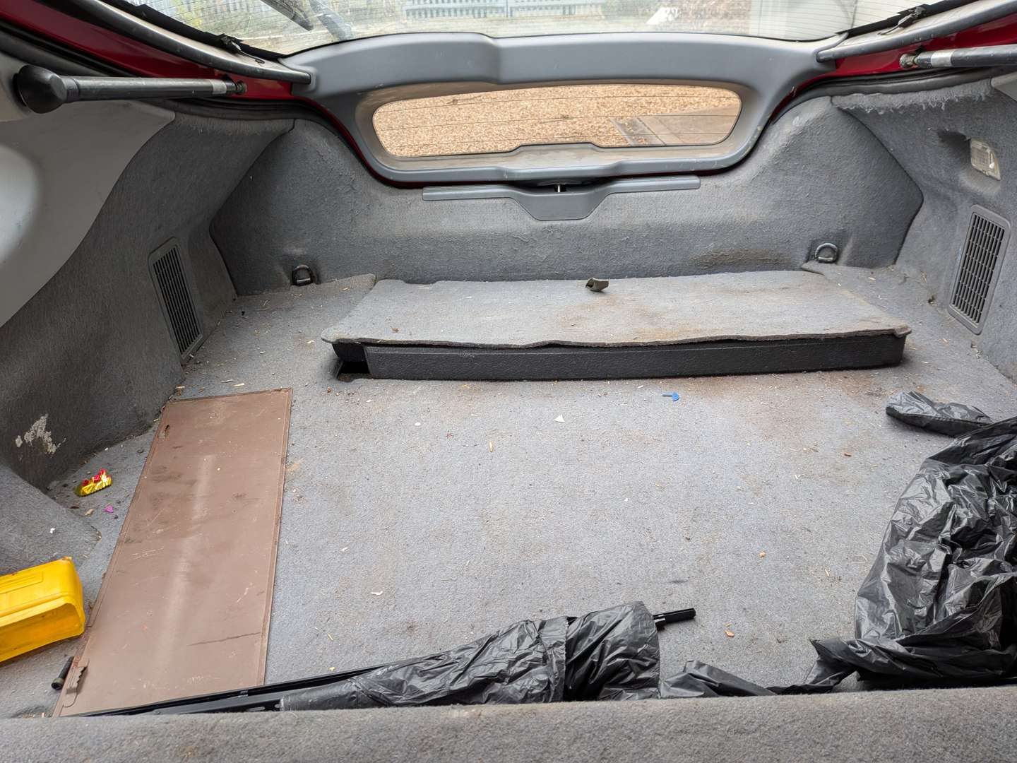 <p>2001 HONDA INSIGHT</p>