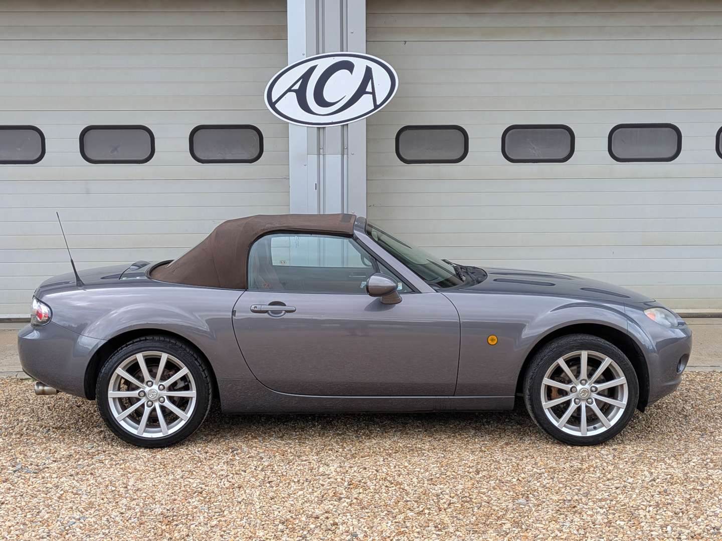 <p>2006 MAZDA MX-5 SPORT</p>