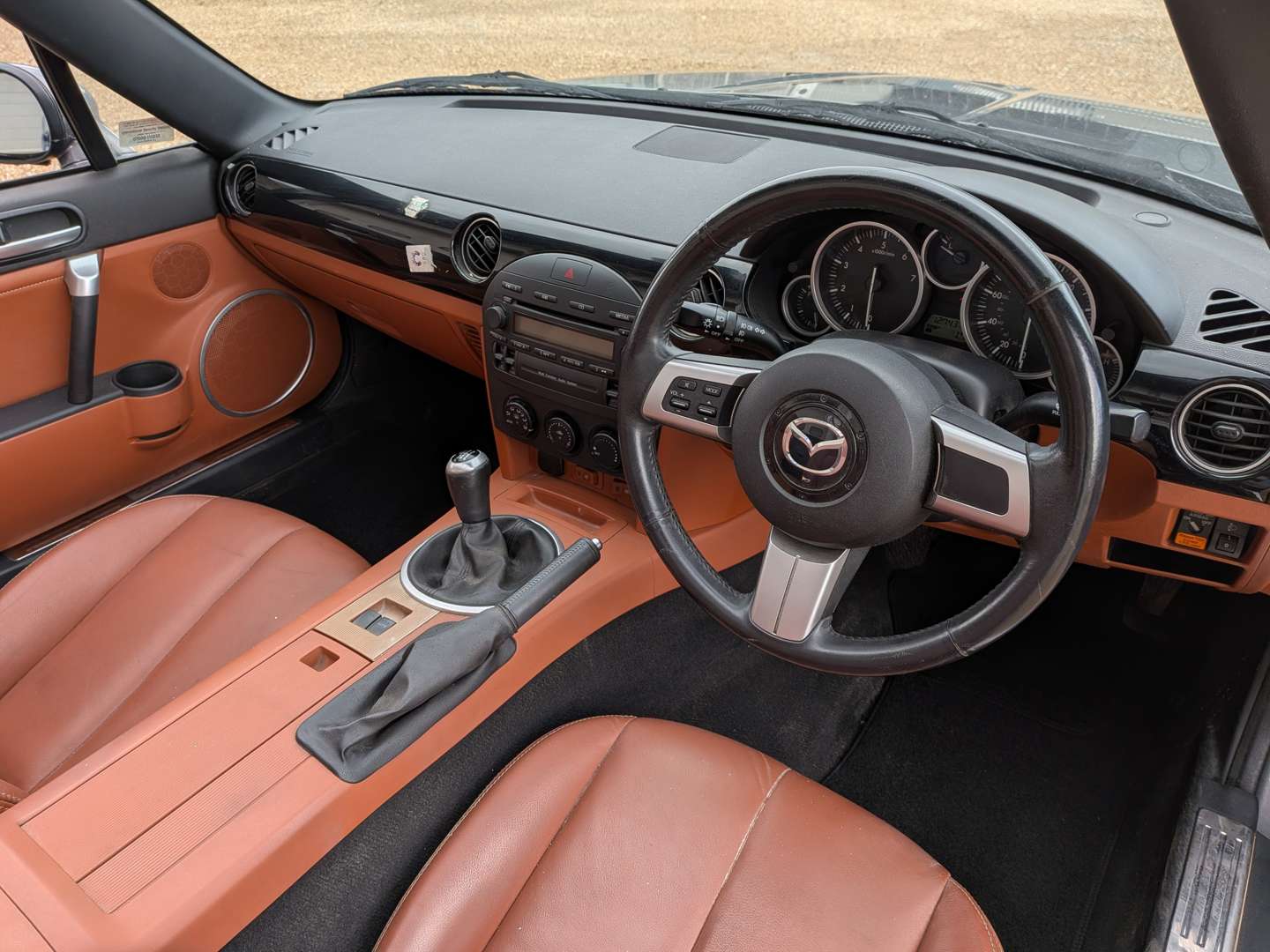 <p>2006 MAZDA MX-5 SPORT</p>